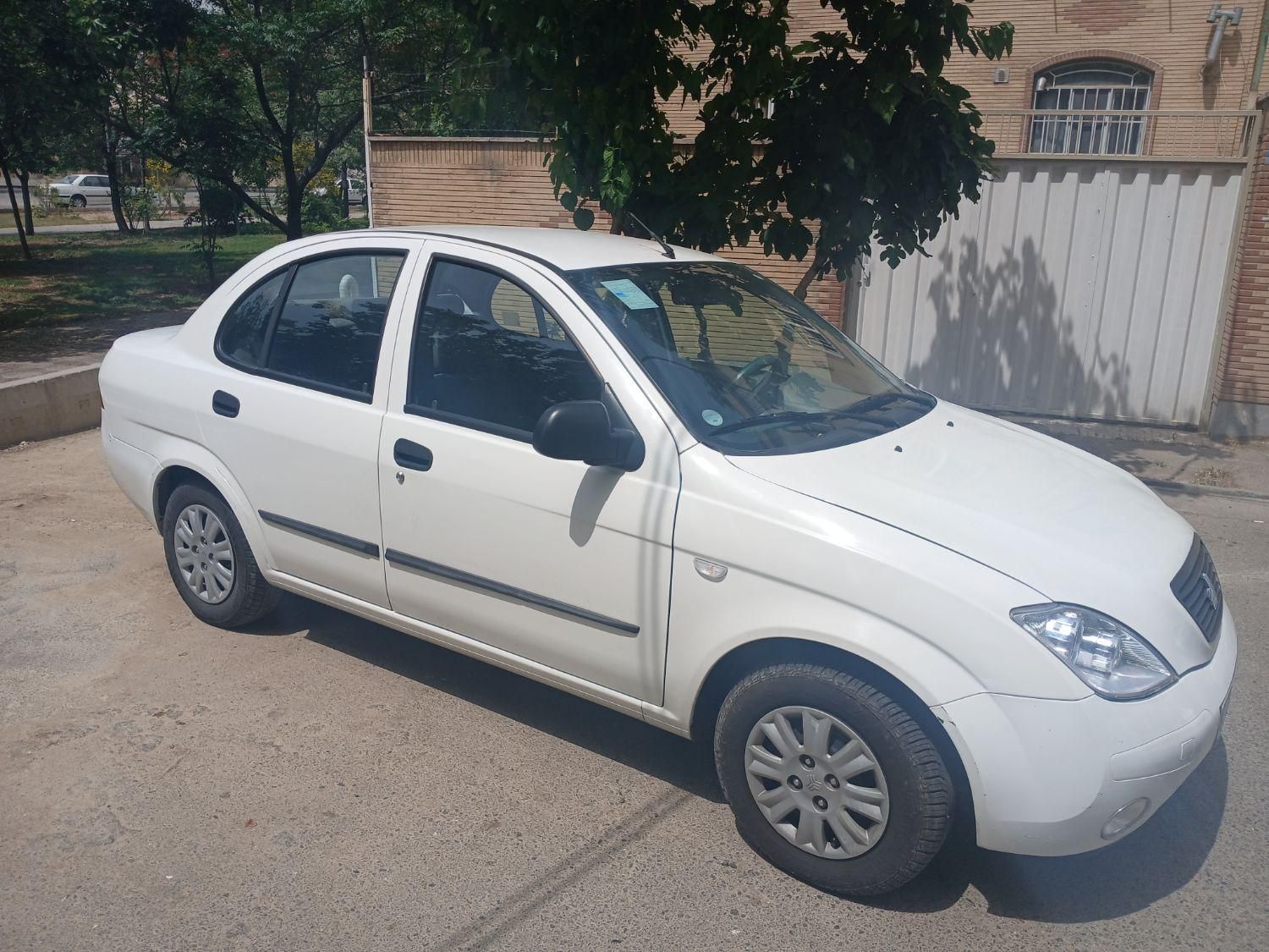 تیبا صندوق دار SX - 1400