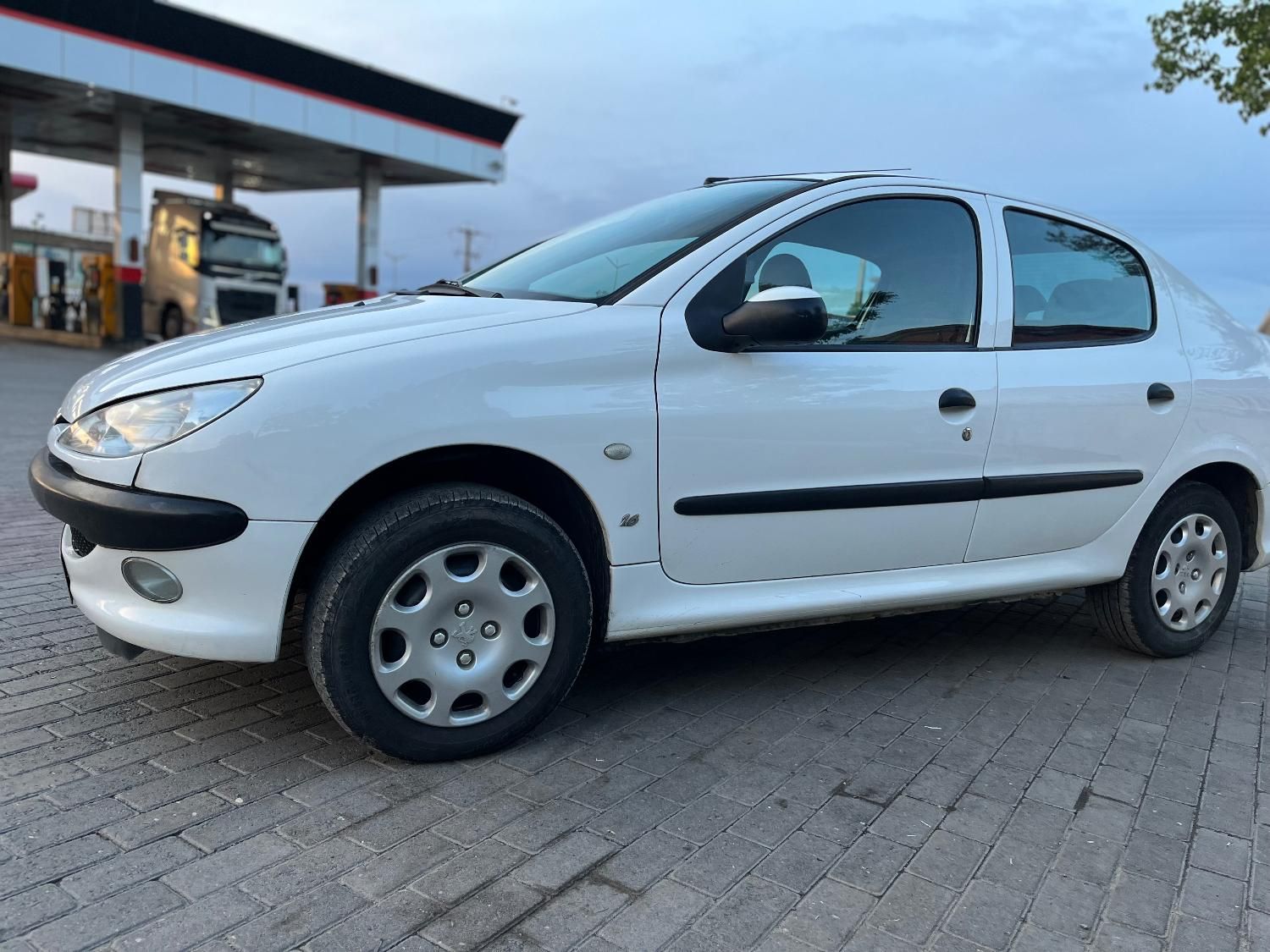 پژو 206 SD v8 - 1394