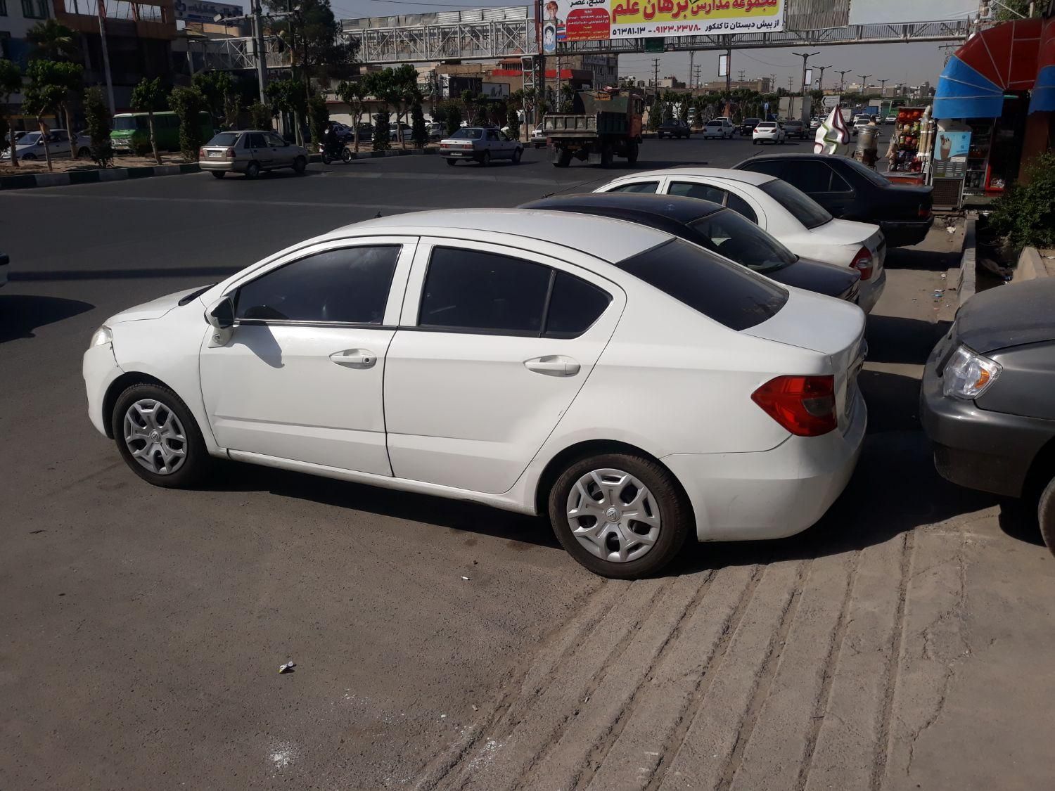 برلیانس H230 دنده‌ای - 2016
