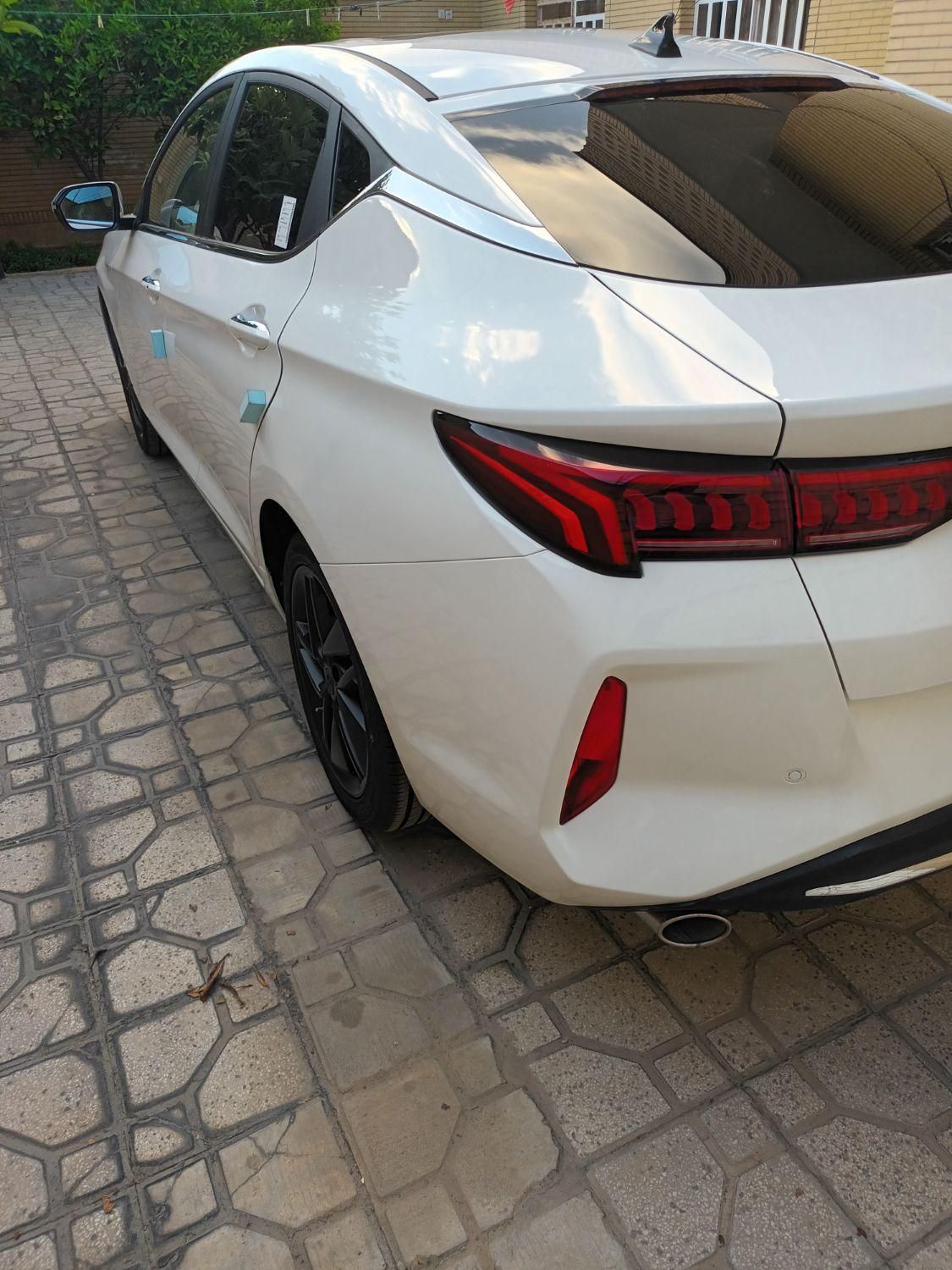 کی ام سی J7 اتوماتیک - 2024