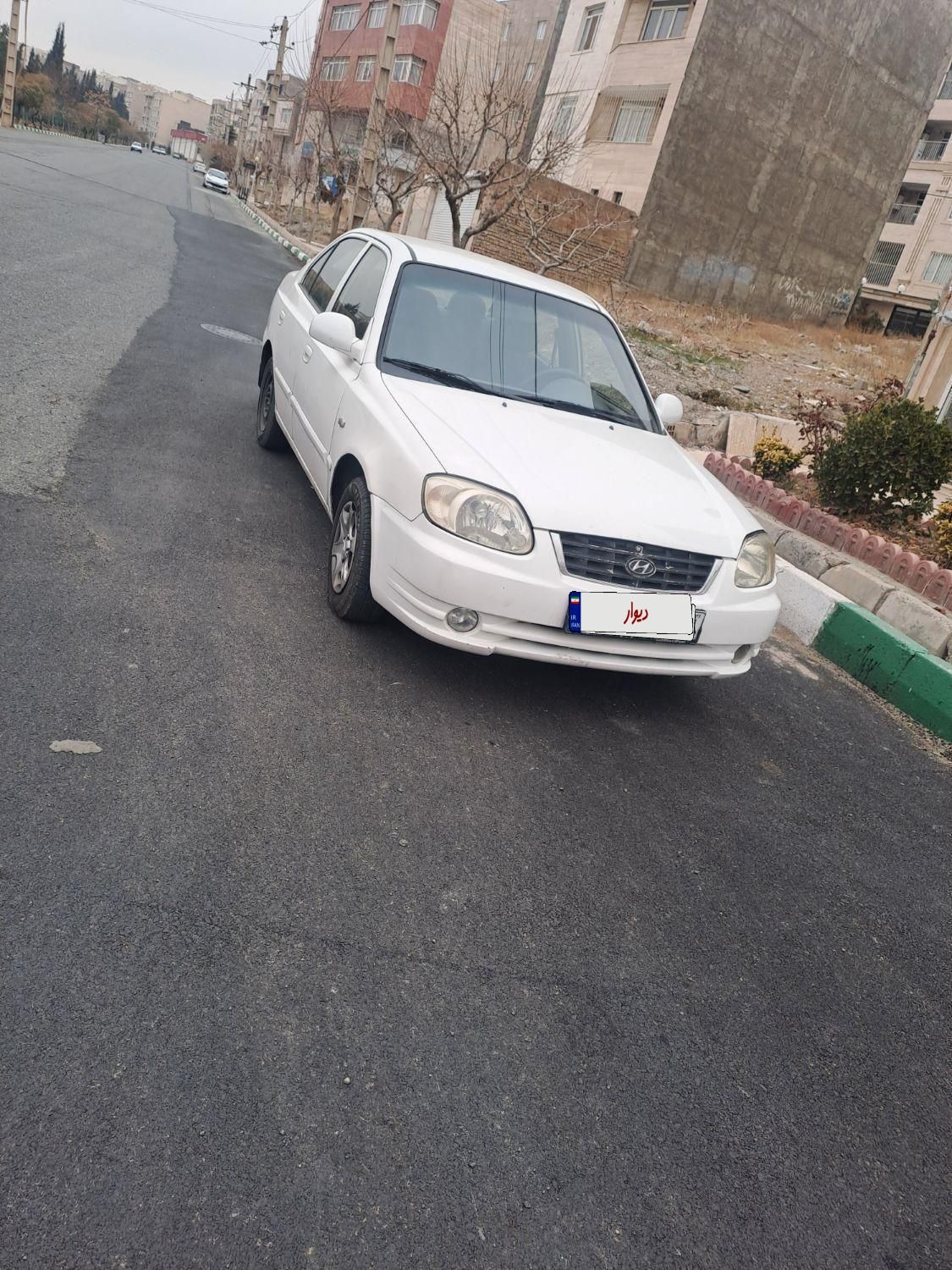 هیوندای ورنا دنده‌ ای - 2007