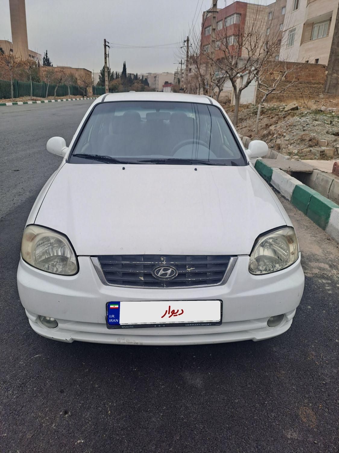 هیوندای ورنا دنده‌ ای - 2007