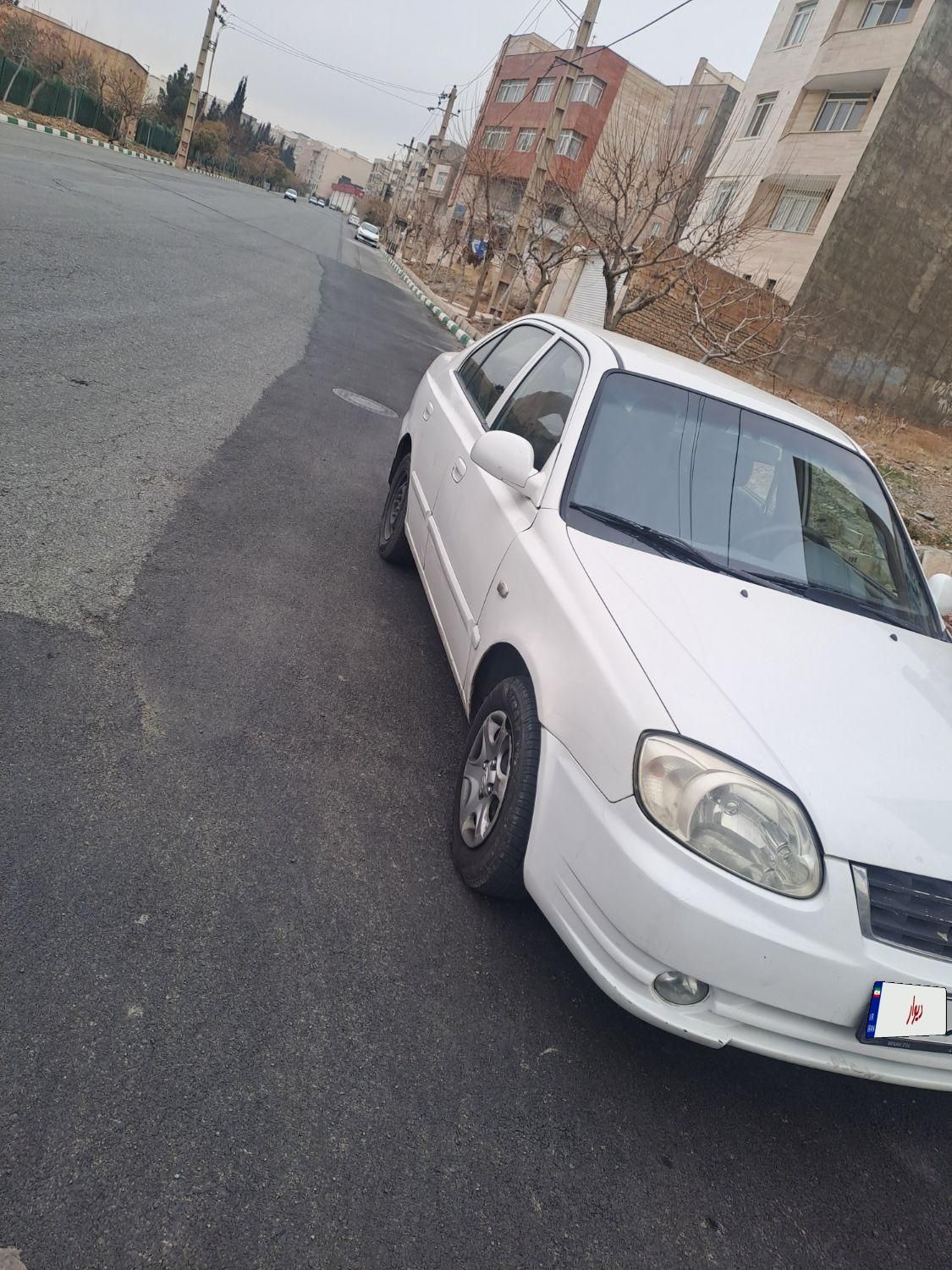 هیوندای ورنا دنده‌ ای - 2007