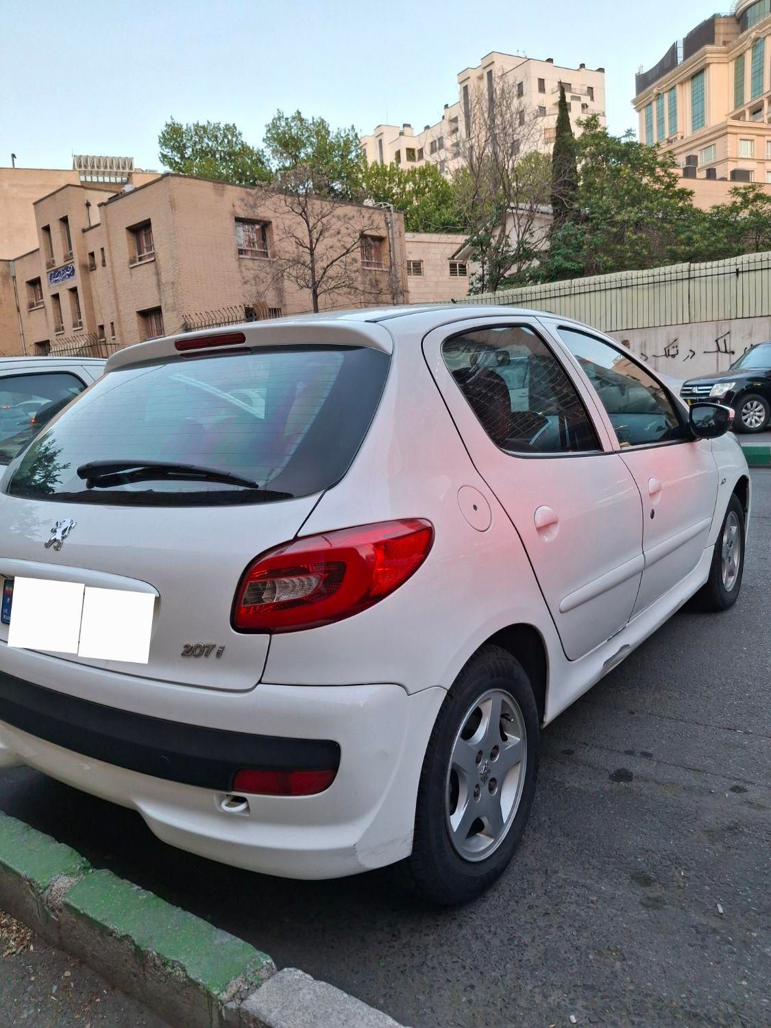 پژو 207 اتوماتیک - 1396