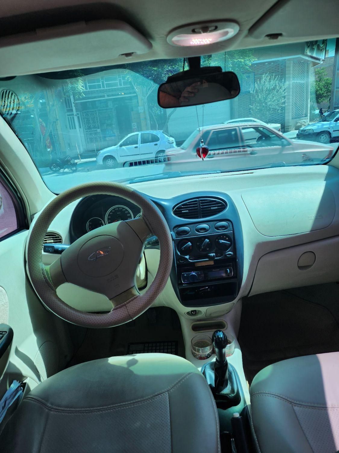ام وی ام 110 چهار سیلندر دنده ای - 2015