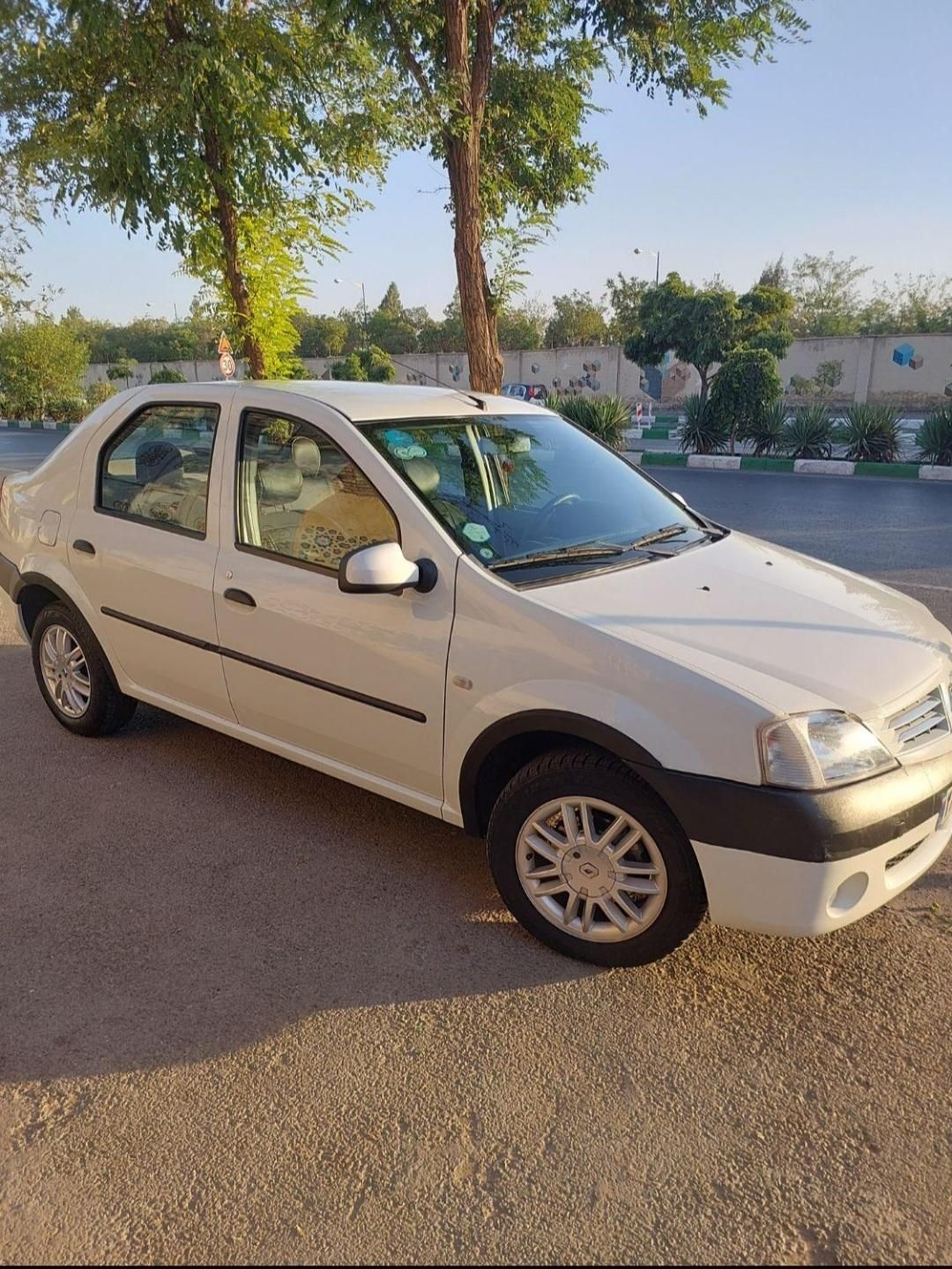 خودرو رنو، تندر 90 آگهی ann_17941227