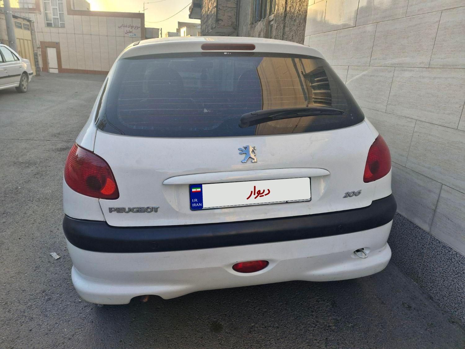 پژو 206 تیپ 3 - 1396
