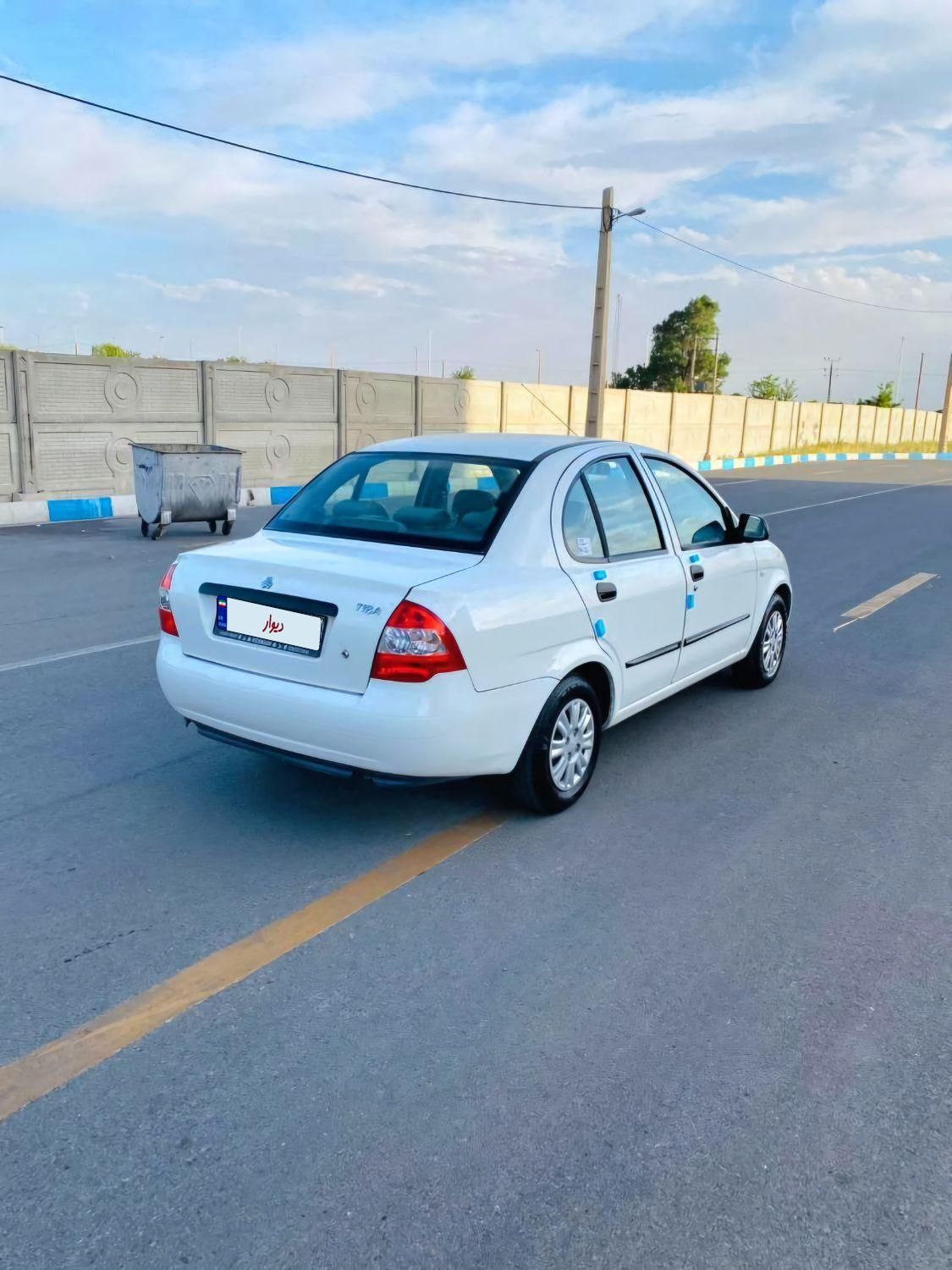تیبا صندوق دار SX - 1400