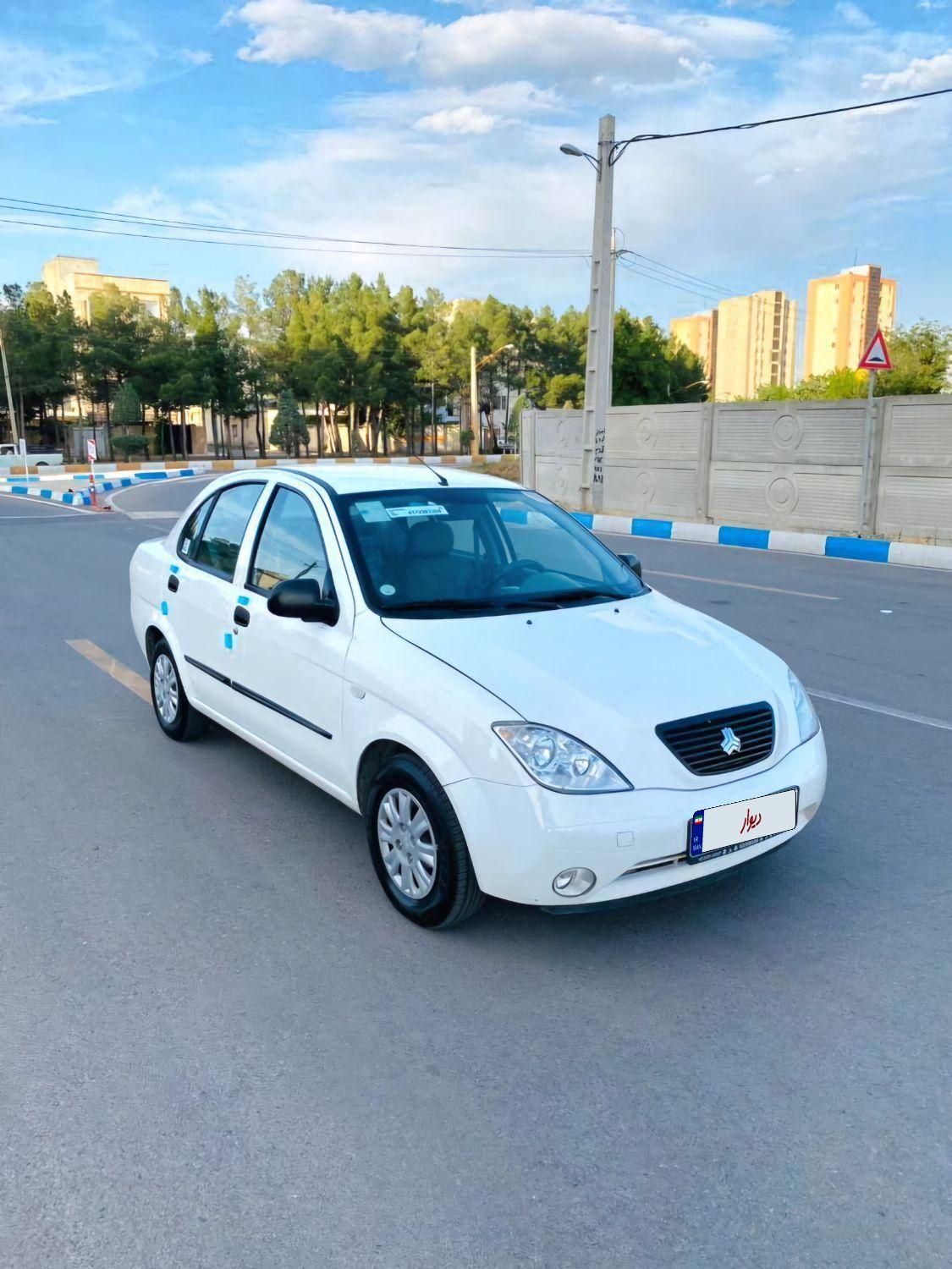 تیبا صندوق دار SX - 1400