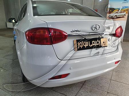 جک J4 اتوماتیک - 1404