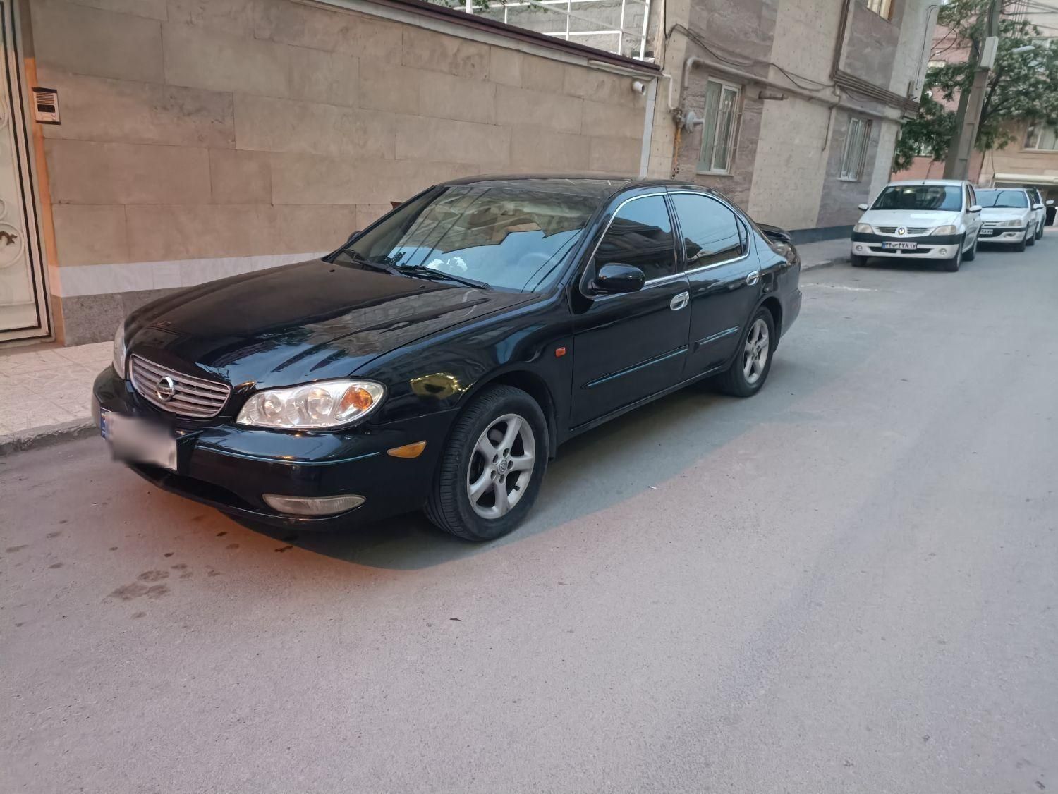 نیسان ماکسیما دنده‌ای - 2004