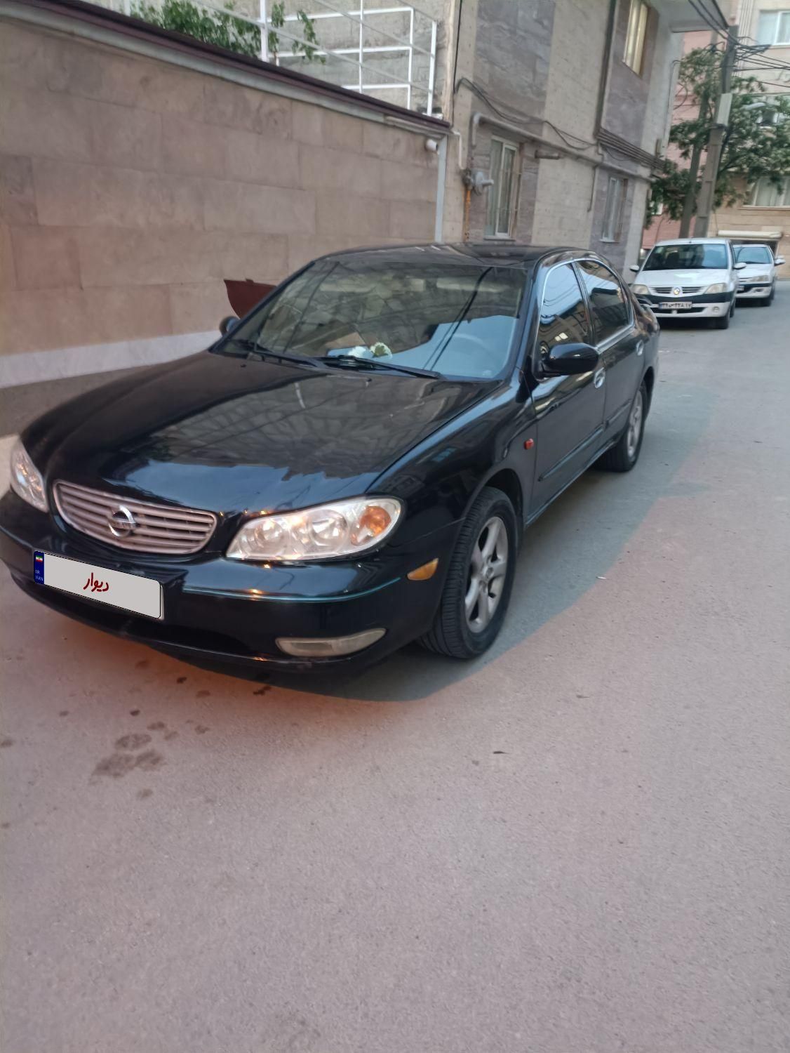 نیسان ماکسیما دنده‌ای - 2004