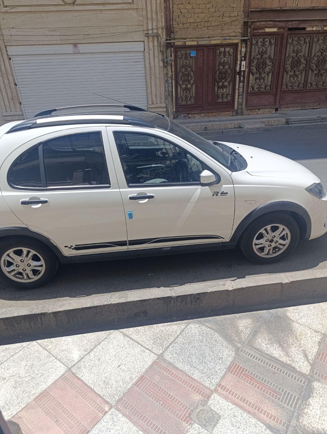 خودرو کوییک، R آگهی ann_17943457