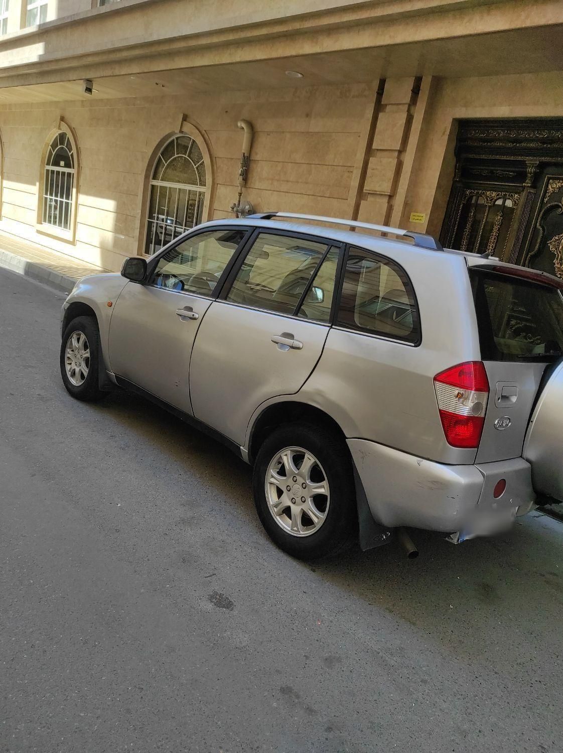 ام وی ام X33 دنده‌ای ساده - 2012