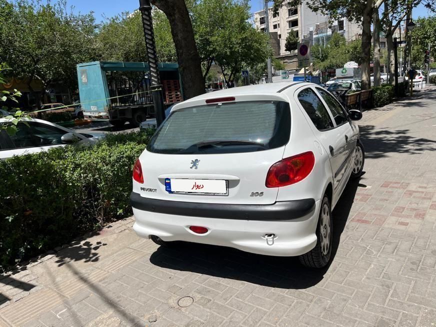 خودرو پژو، 206 آگهی ann_17944128