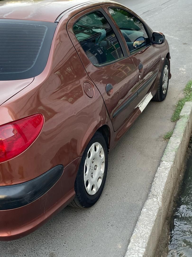 پژو 206 SD v1 - 1386