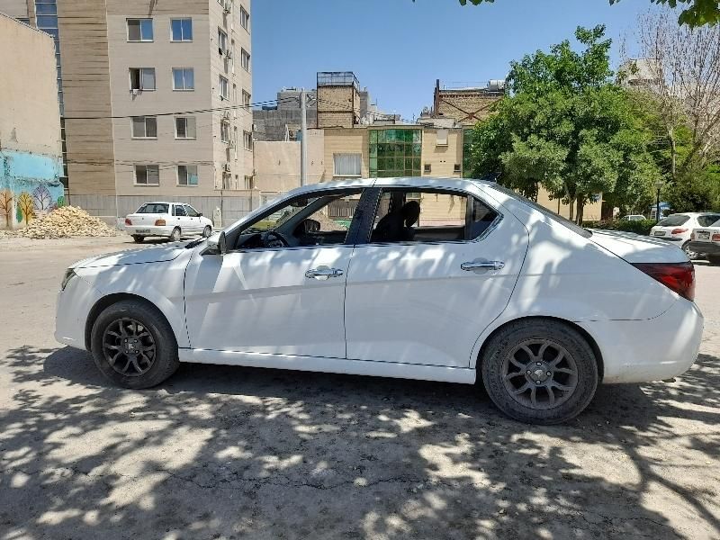 ساینا S دنده ای بنزینی - 1404