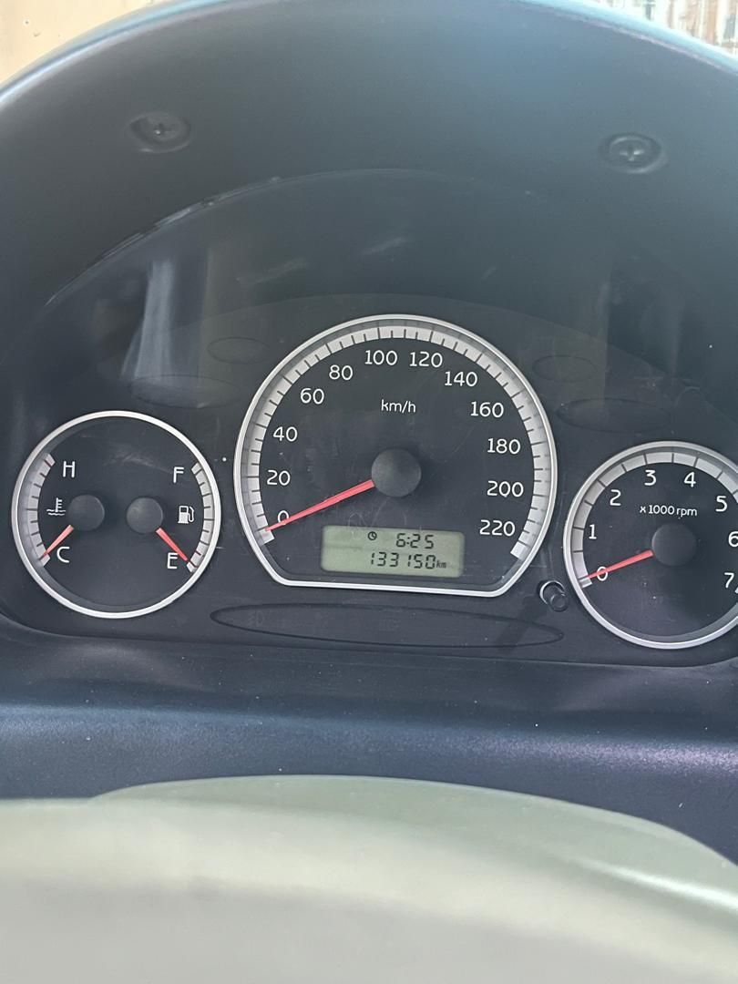 ام وی ام 110 چهار سیلندر دنده ای - 2012