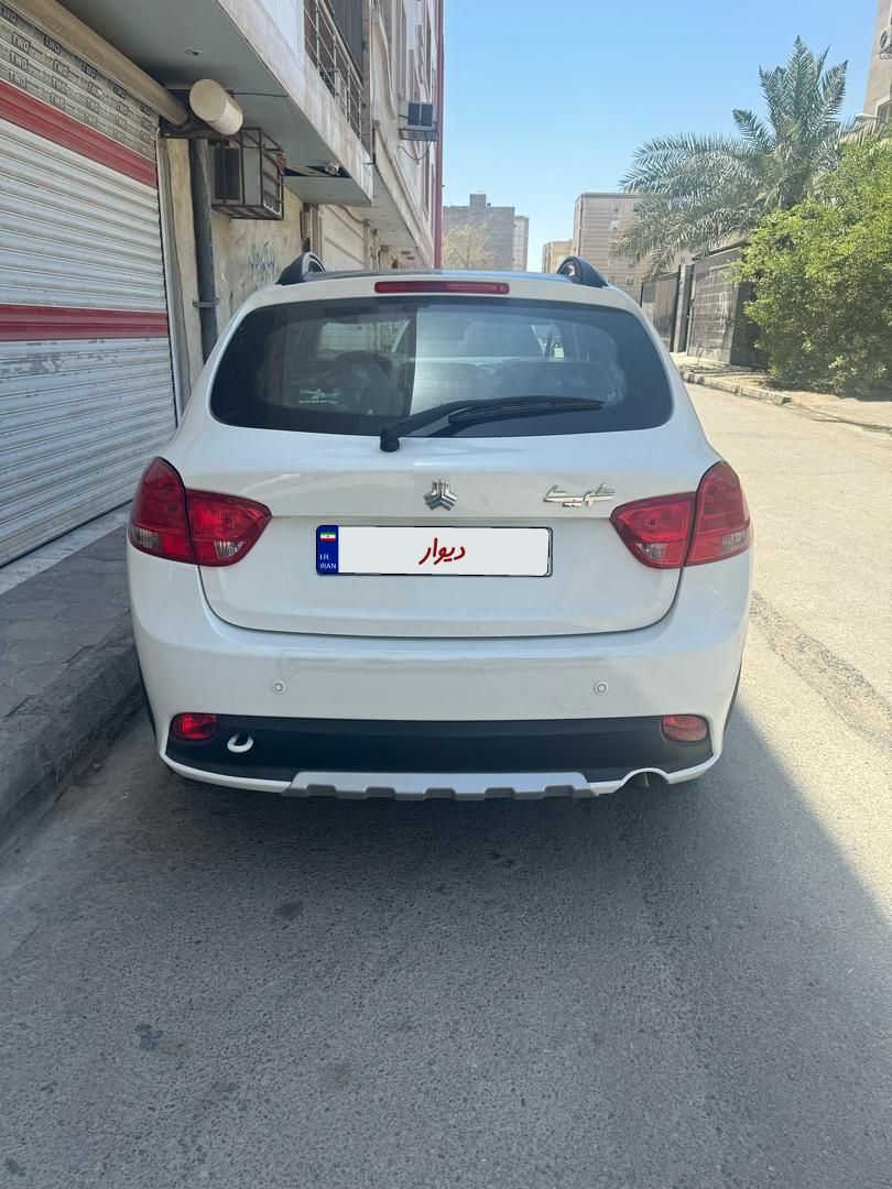 کوییک R دنده‌ای - 1403