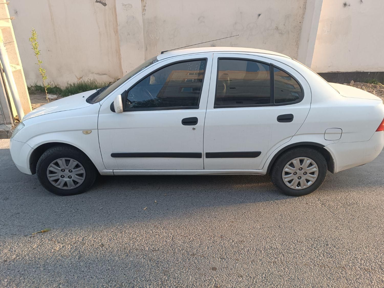 تیبا صندوق دار SX - 1398