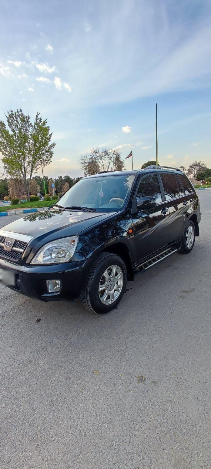 ام وی ام X33 دنده‌ای ساده - 2012