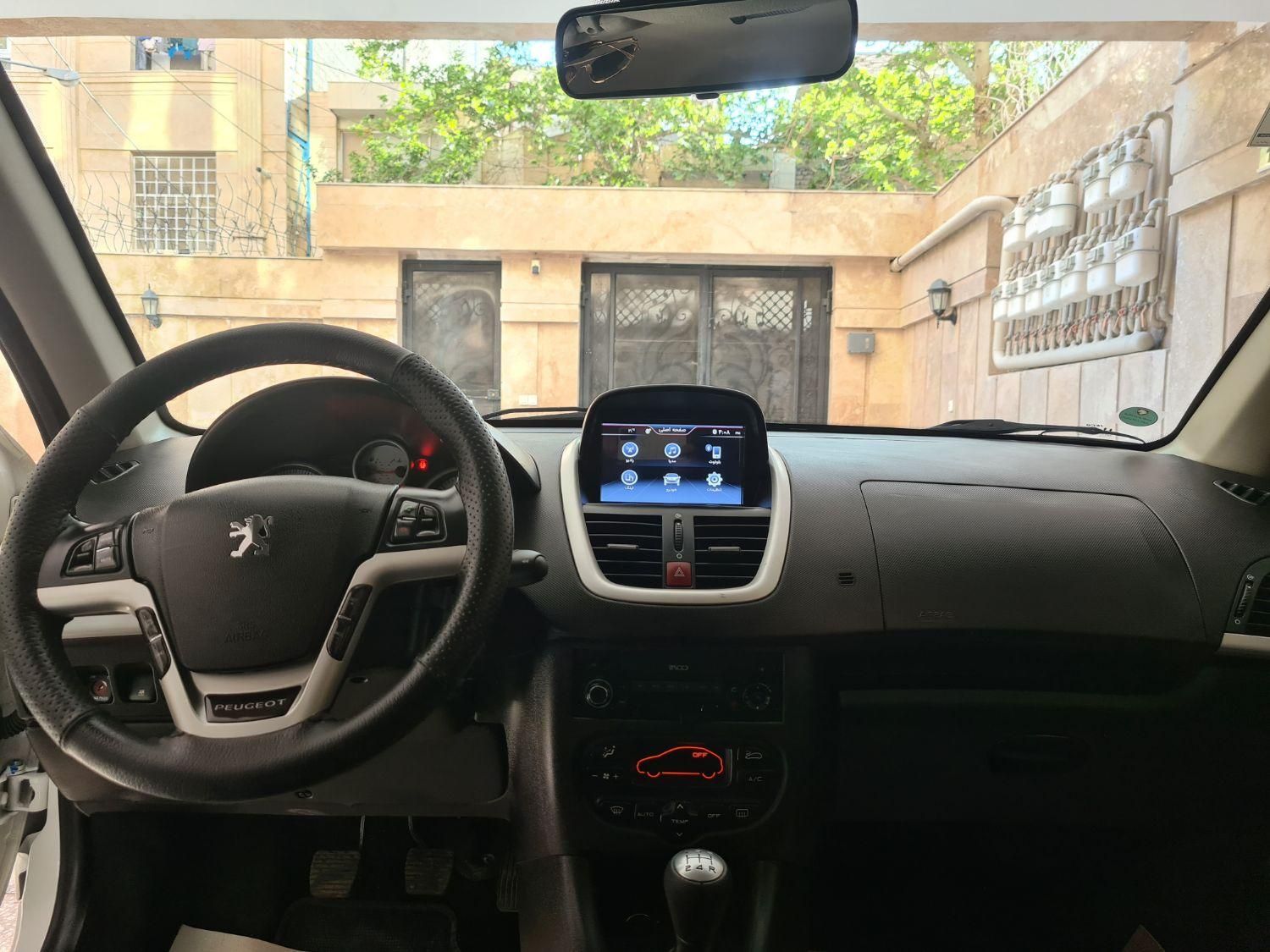پژو 207 دنده‌ای - 1403