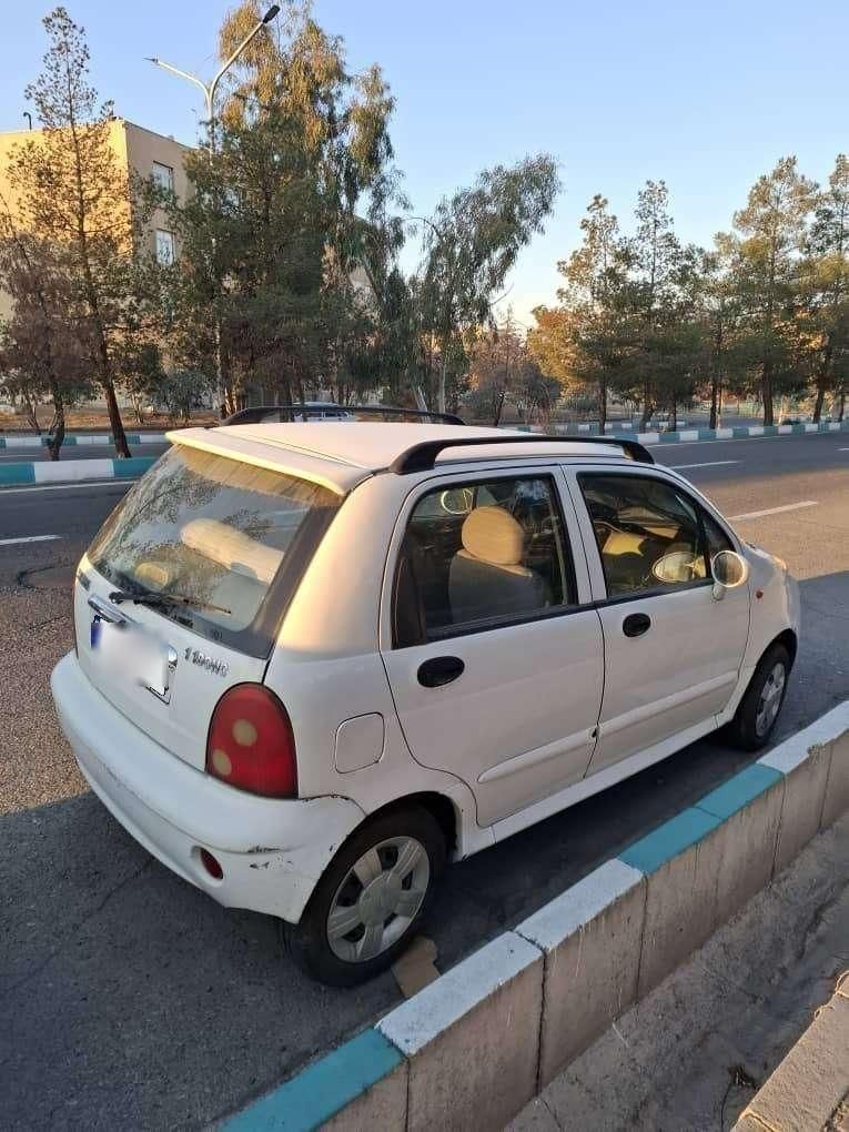 ام وی ام 110 چهار سیلندر دنده ای - 2011