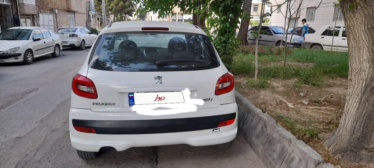 پژو 207 دنده‌ای - 1396