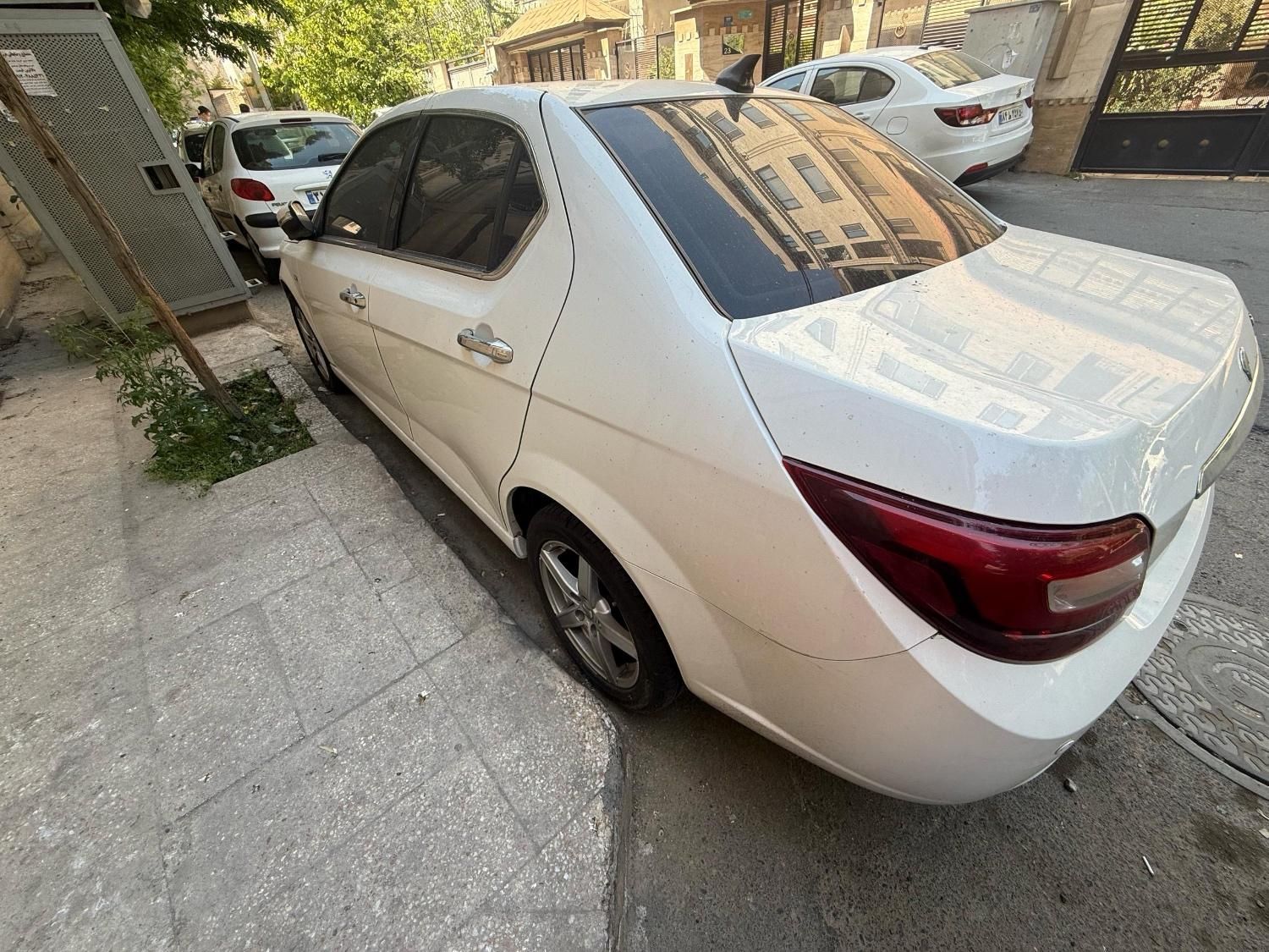 خودرو دنا، پلاس آگهی ann_17953494