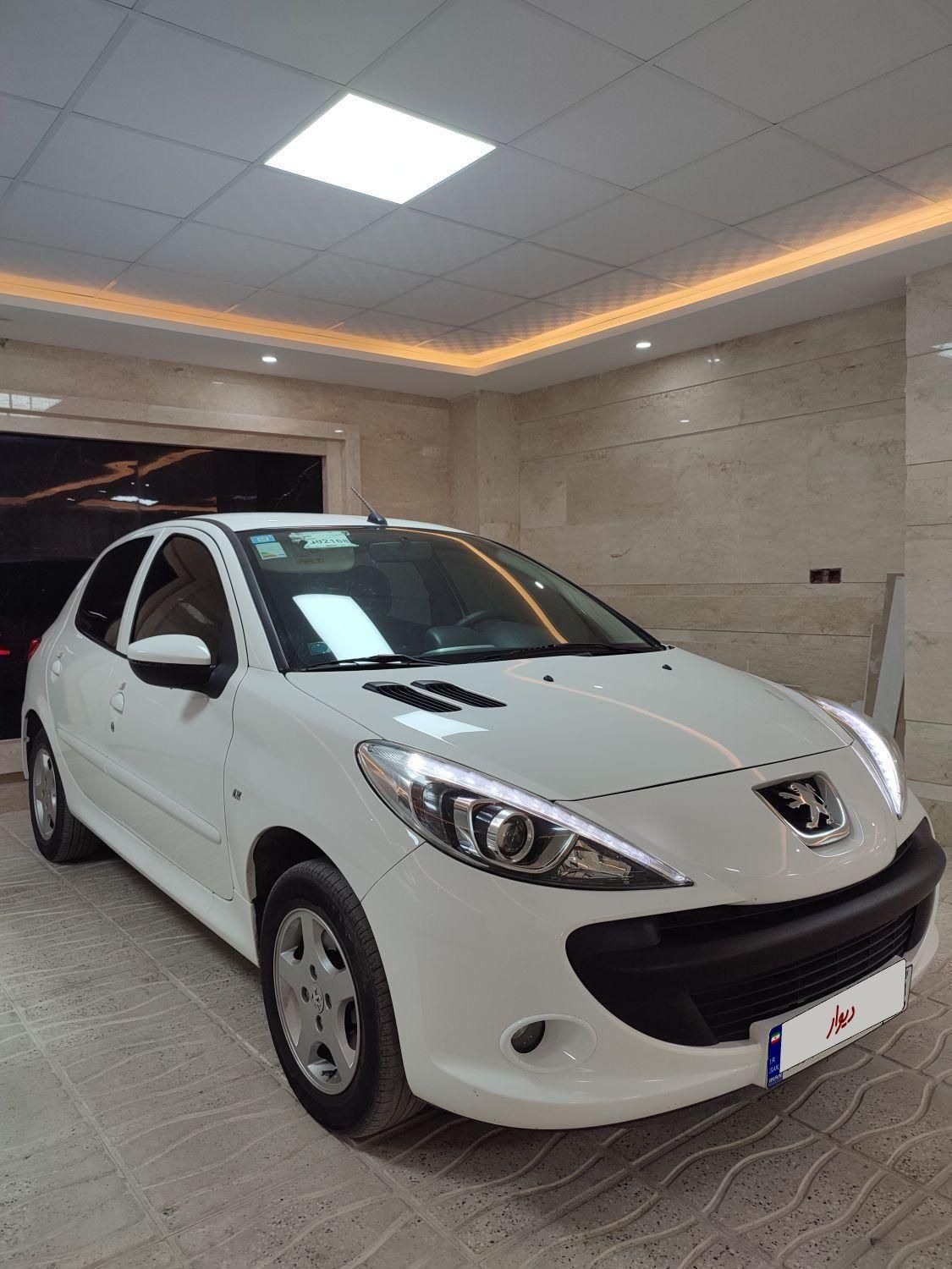 پژو 207 دنده‌ای با موتور TU3 - 1402