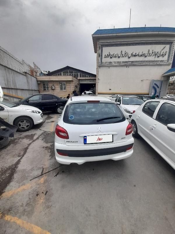 پژو 207 دنده‌ای - 1404