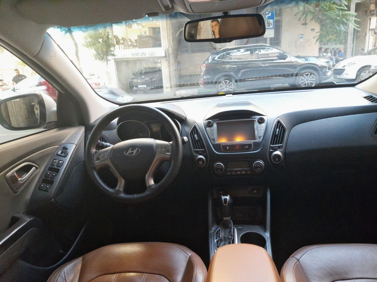 هیوندای توسان 2.4 لیتر - 2014