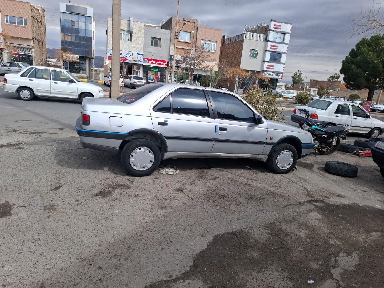 پژو 405 GL - 1373