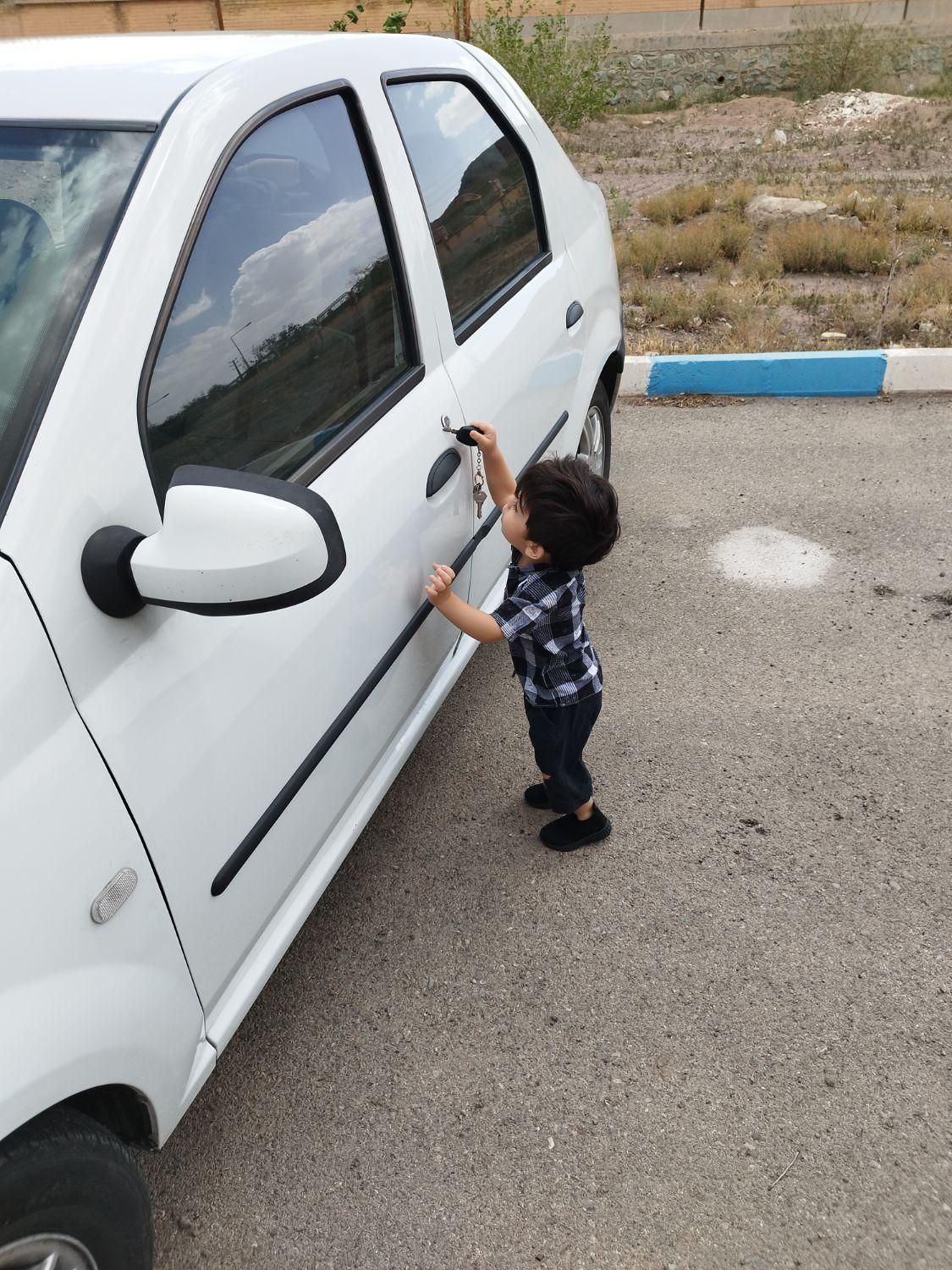 خودرو رنو، تندر 90 آگهی ann_17954085