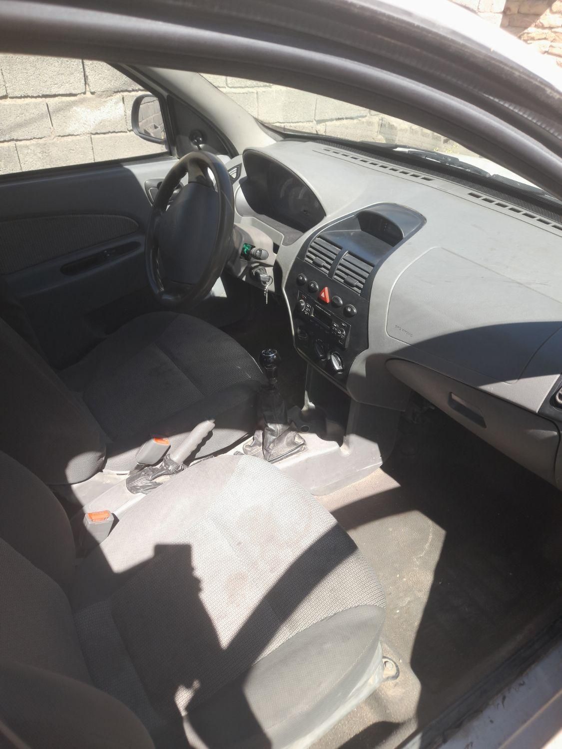 تیبا صندوق دار EX - 1395