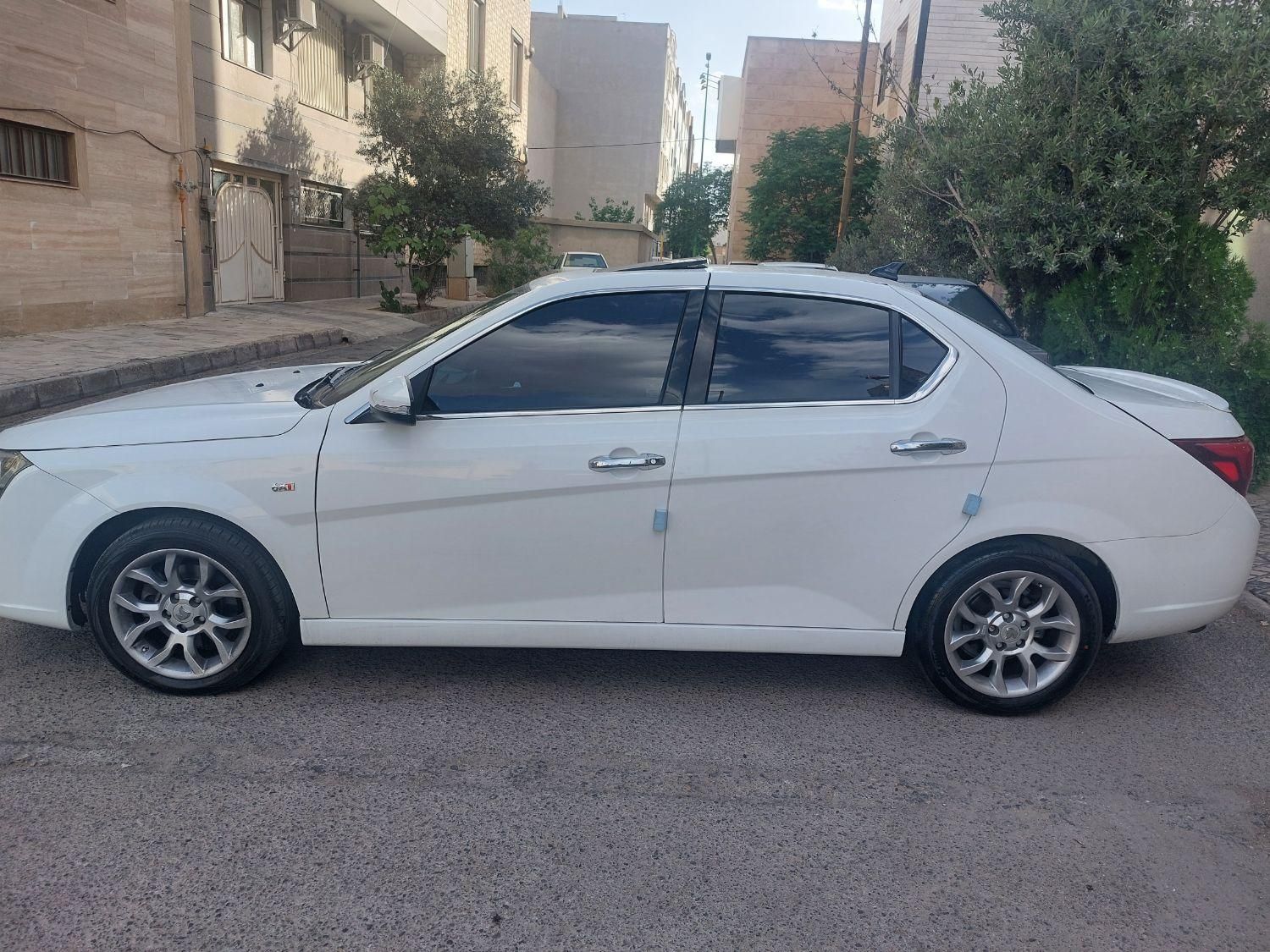 دنا پلاس اتوماتیک توربو - 1401
