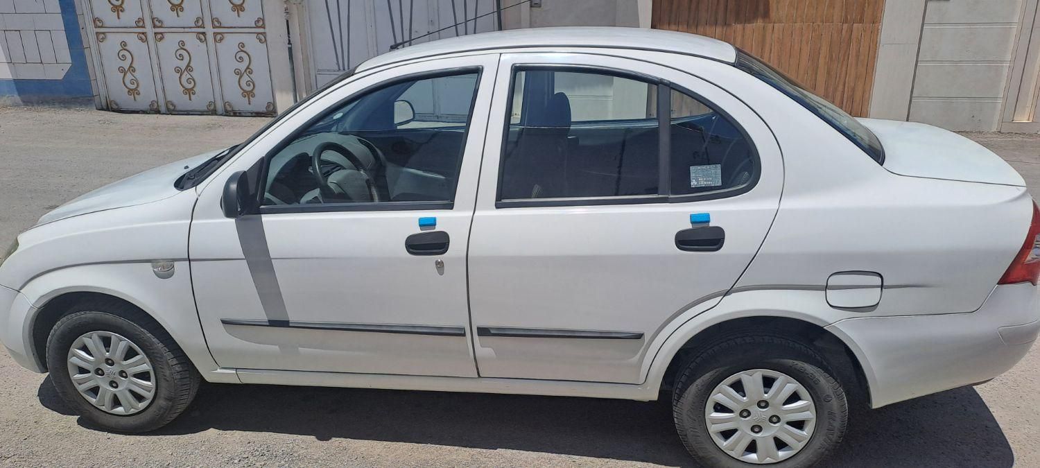 تیبا صندوق دار SX - 1400