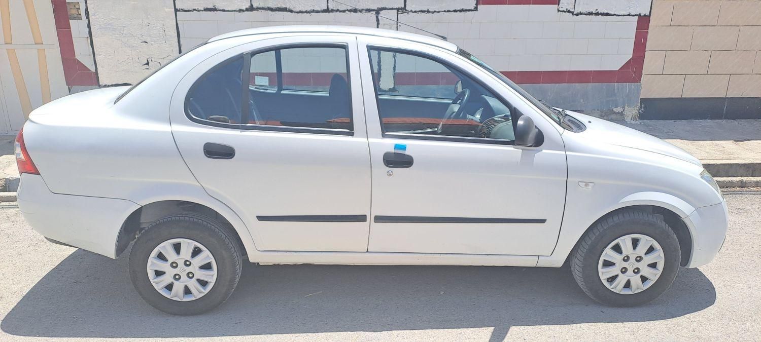 تیبا صندوق دار SX - 1400