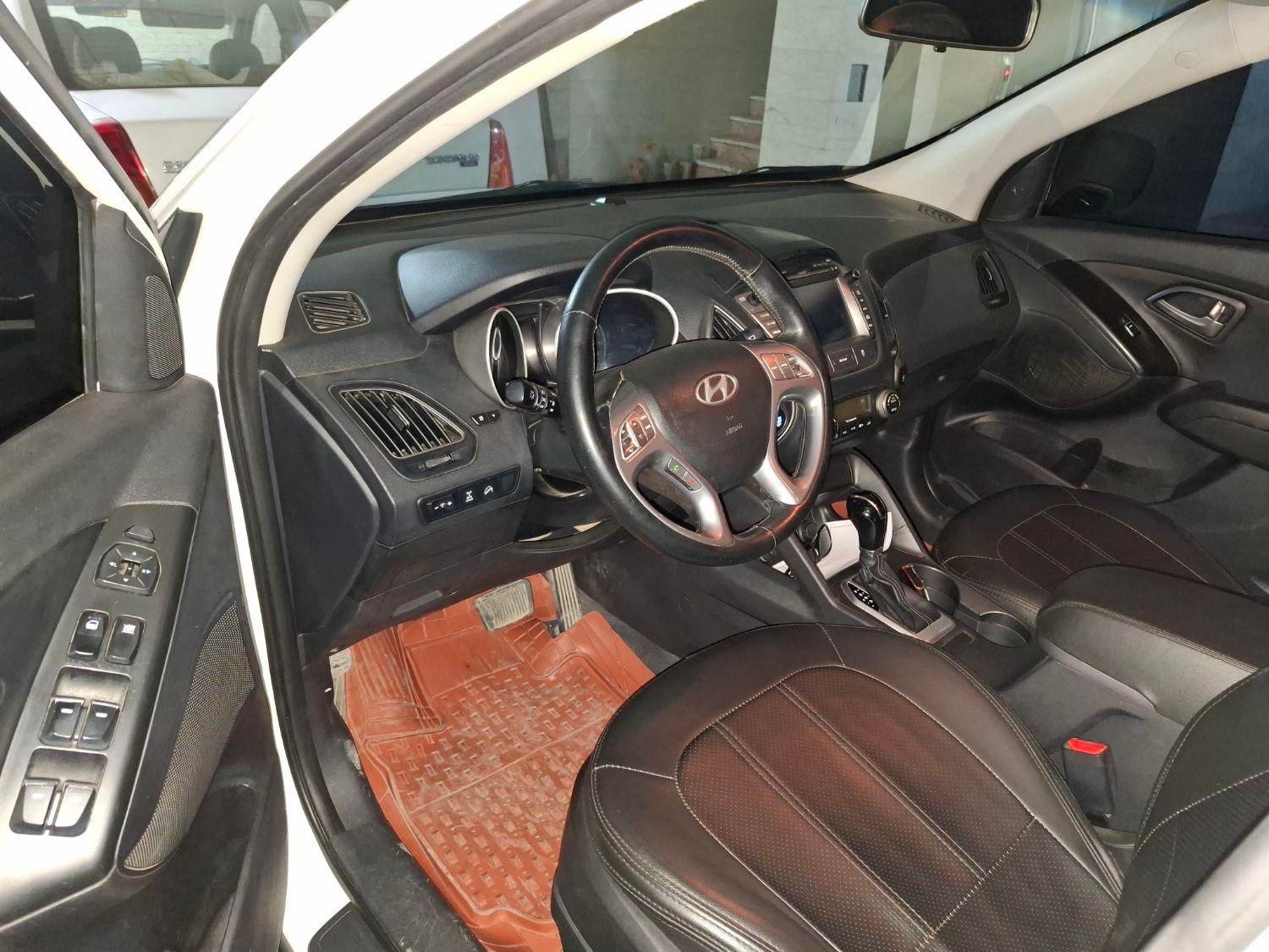 هیوندای توسان 2.4 لیتر - 2014