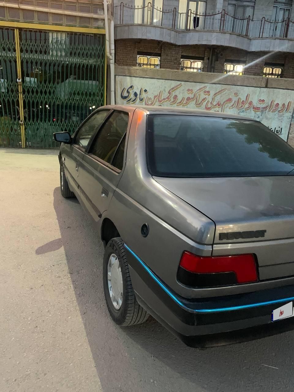 پژو 405 GLX - دوگانه سوز - 1389