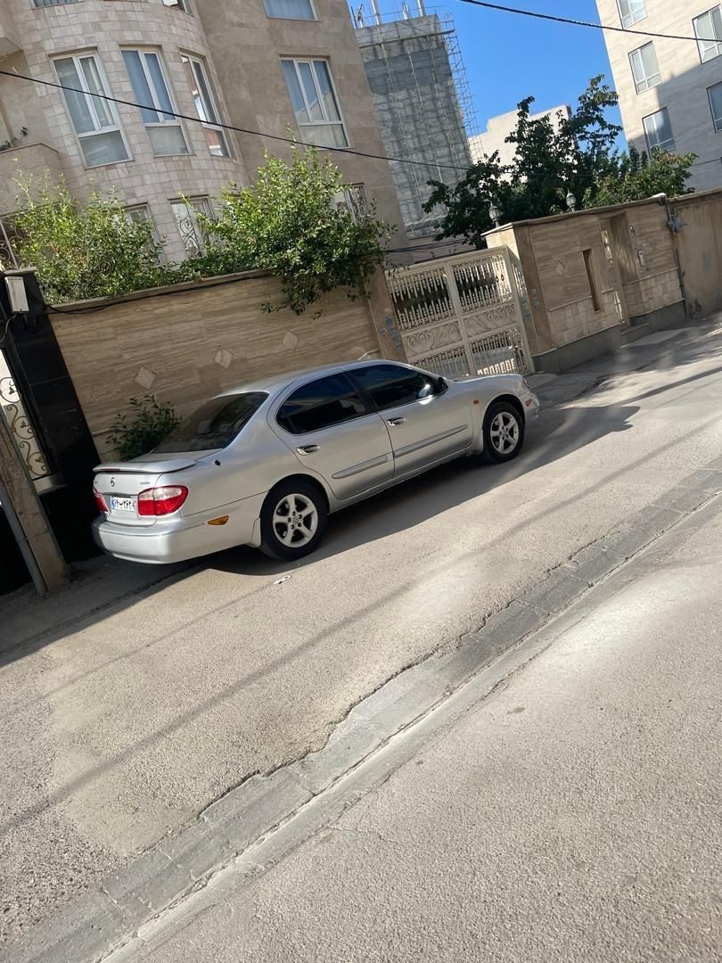 نیسان ماکسیما دنده‌ای - 2003