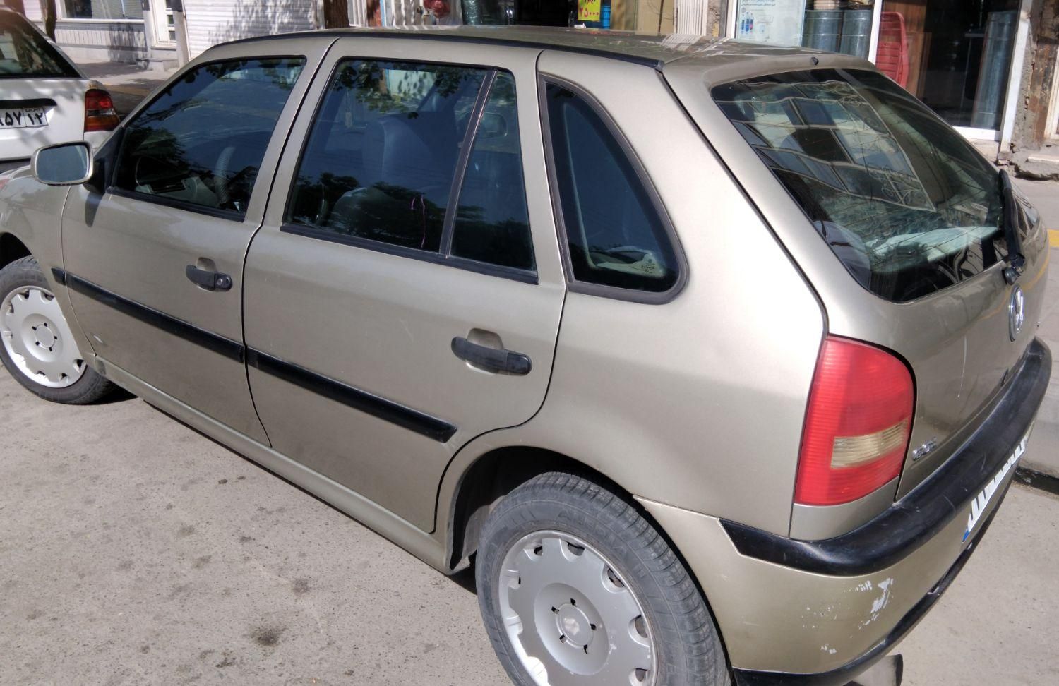 خودرو فولکس، گل آگهی ann_17958104