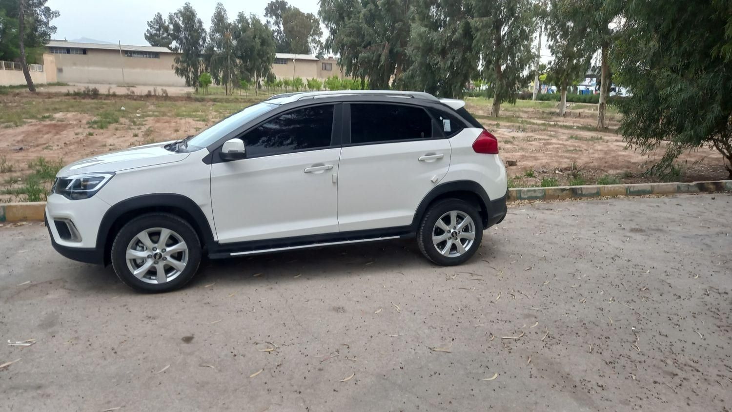 خودرو ام وی ام، X22 آگهی ann_17958704
