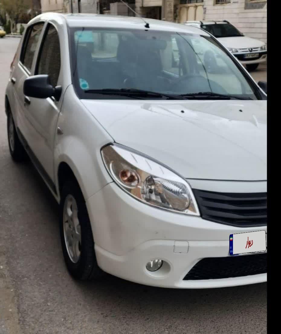 رنو ساندرو دنده ای - 1395