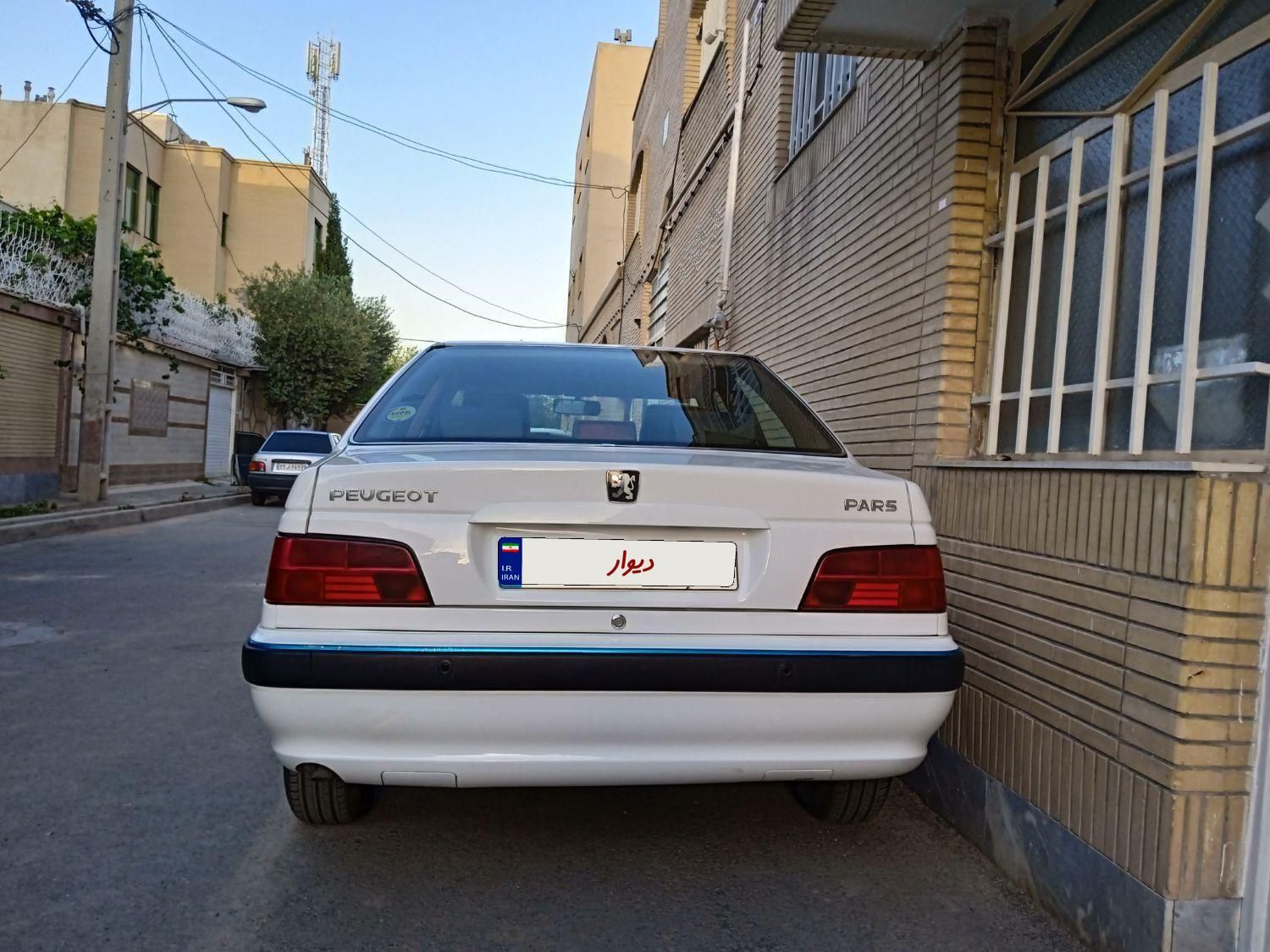 پژو پارس XU7P - 1402
