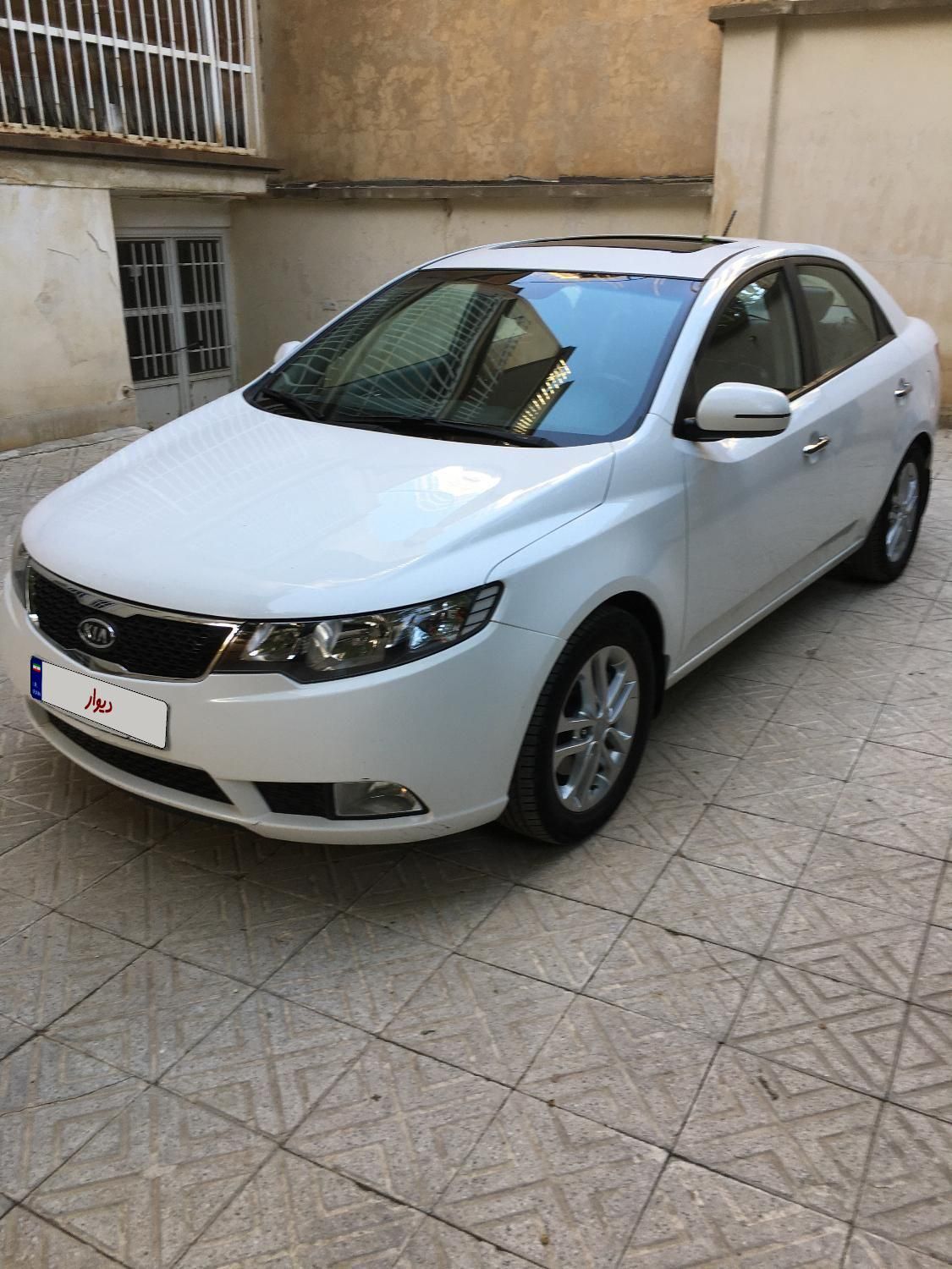 خودرو کیا، سراتو مونتاژ آگهی ann_17960698