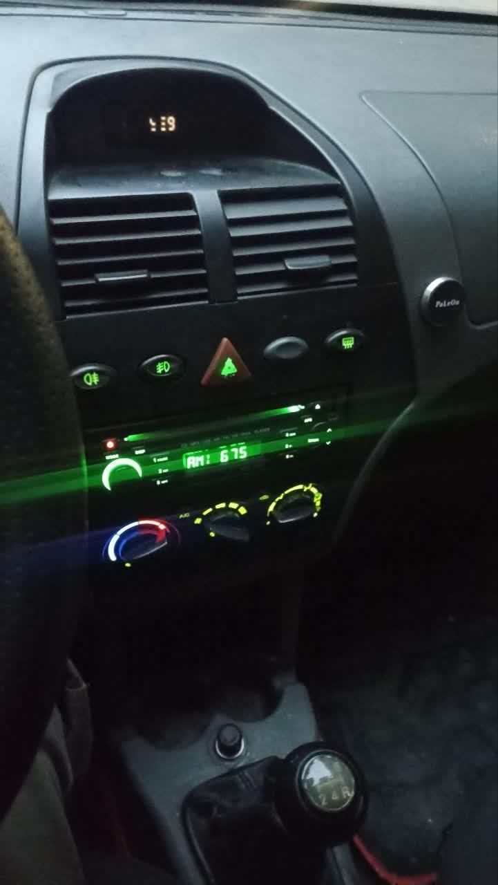 تیبا صندوق دار SX - 1393