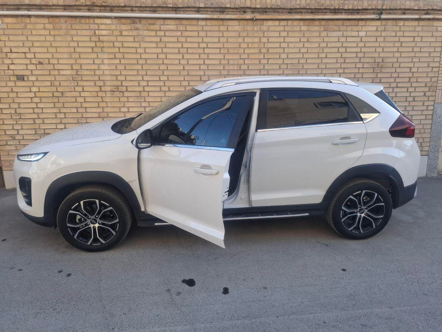 ام وی ام X22 دنده ای اسپرت لاکچری - 2024