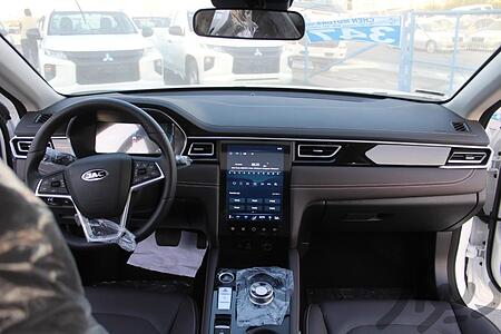 کی ام سی EJ7 142 کیلووات - 2024