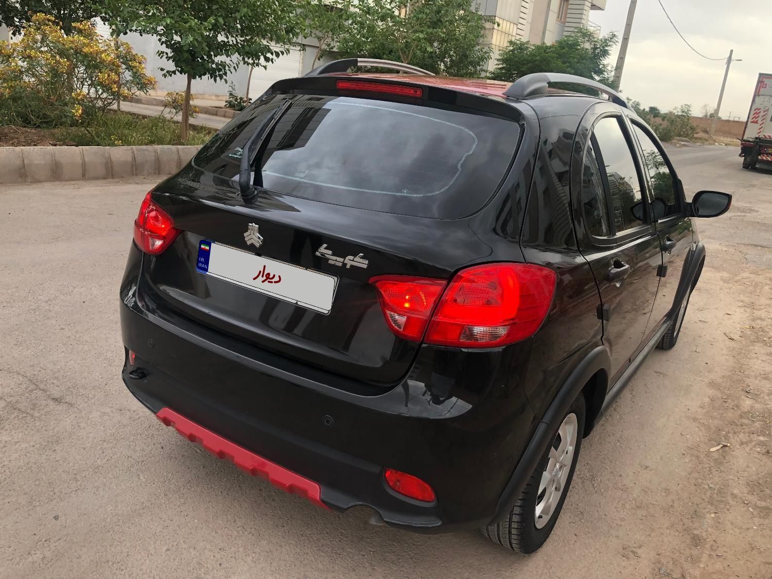 کوییک R دنده‌ای - 1402